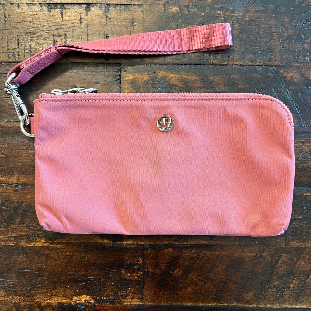 lululemon briar Rose curved Wristlet Clutch